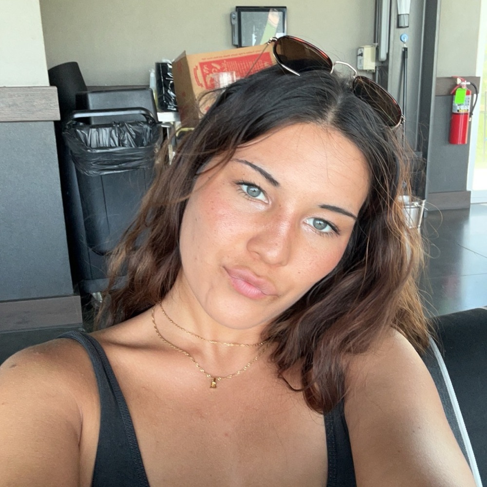 Meet your Posher, Lexi